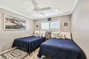 1100 Gulf Shore Blvd N, Naples, FL 34102 - Photo 19