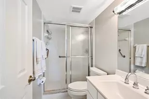 1100 Gulf Shore Blvd N, Naples, FL 34102 - Photo 17