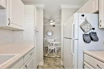 1100 Gulf Shore Blvd N #304, Naples, FL 34102 - Photo 13