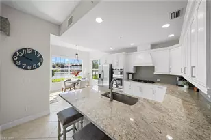 8030 Signature Club Cir, Naples, FL 34113 - Photo 9