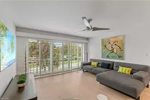 568 12th Ave S, Naples, FL 34102 - Photo 9