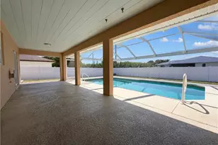 102 SE 43rd Ln, Cape Coral, FL 33904 - Photo 17