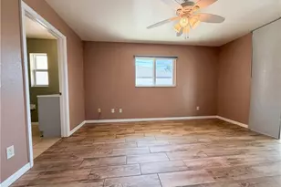 102 SE 43rd Ln, Cape Coral, FL 33904 - Photo 3