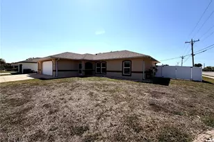 102 SE 43rd Ln, Cape Coral, FL 33904 - Photo 21