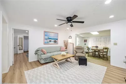 2261 11th St N, Naples, FL 34103 - Photo 3