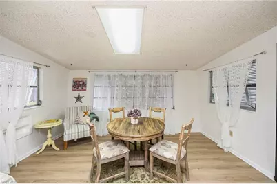 2261 11th St N, Naples, FL 34103 - Photo 5