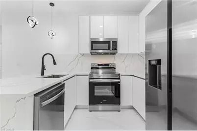 1630 NE 17th Ter, Cape Coral, FL 33909 - Photo 7