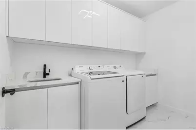 1630 NE 17th Ter, Cape Coral, FL 33909 - Photo 17