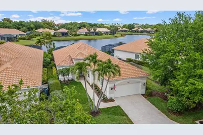 24812 Hollybrier Ln, Bonita Springs, FL 34134 - Photo 3