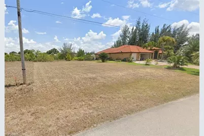 919 NE 1st Ave, Cape Coral, FL 33909 - Photo 3