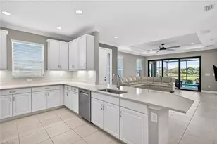 8017 Calle Canovas Ct, Naples, FL 34114 - Photo 11