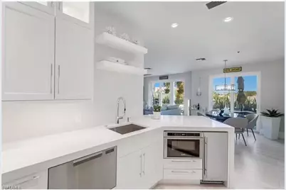 365 5th Ave S #307, Naples, FL 34102 - Photo 5