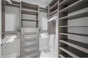 365 5th Ave S, Naples, FL 34102 - Photo 35