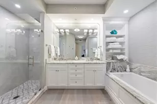 410 Flagship Dr, Naples, FL 34108 - Photo 17