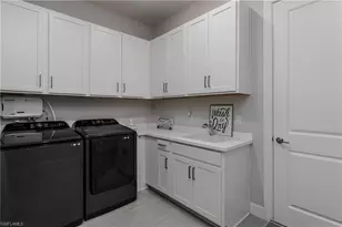 11935 Collegio Dr, Fort Myers, FL 33913 - Photo 23