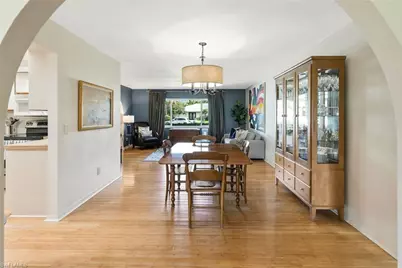 10361 Windsor Way, Naples, FL 34109 - Photo 5