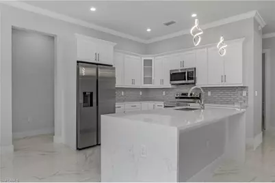 791 14th St NE, Naples, FL 34120 - Photo 9