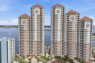 2104 W First St, Fort Myers, FL 33901 - Photo 1