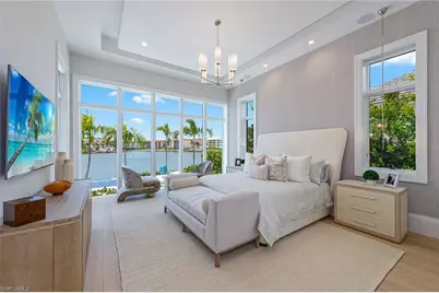 210 Bay Pt, Naples, FL 34103 - Photo 13