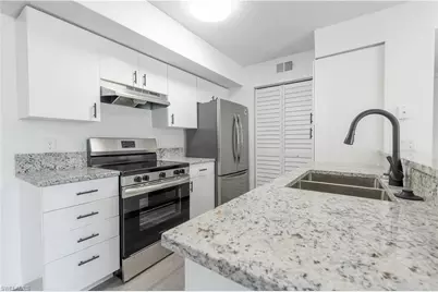 2094 Arbour Walk Cir #3018, Naples, FL 34109 - Photo 9