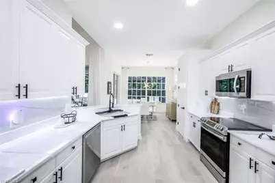 16188 Parque Ln, Naples, FL 34110 - Photo 13