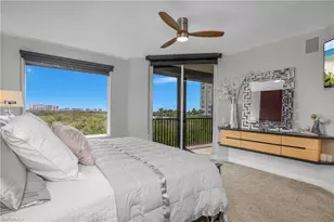 425 Cove Tower Dr, Naples, FL 34110 - Photo 19