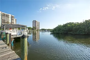 425 Cove Tower Dr, Naples, FL 34110 - Photo 41