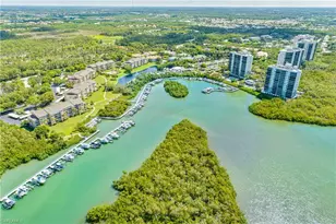 425 Cove Tower Dr, Naples, FL 34110 - Photo 33