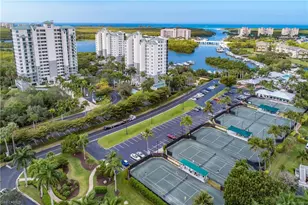 425 Cove Tower Dr, Naples, FL 34110 - Photo 31