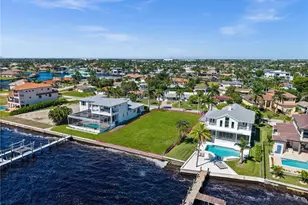 1020 Dolphin Dr, Cape Coral, FL 33904 - Photo 1