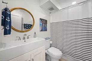 1021 3rd St S, Naples, FL 34102 - Photo 21