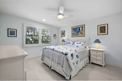 1021 3rd St S #112, Naples, FL 34102 - Photo 17