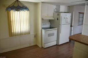 55 Moorhead Manor, Naples, FL 34112 - Photo 11