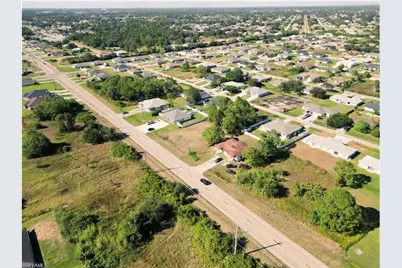 4528 Leonard Blvd S, Lehigh Acres, FL 33973 - Photo 5