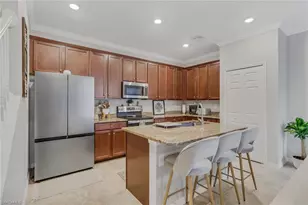 10100 Tin Maple Dr, Estero, FL 33928 - Photo 9