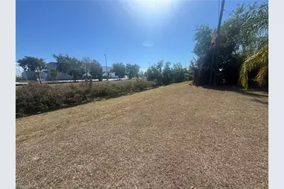 16901 Juanita Ave, Fort Myers, FL 33908 - Photo 13