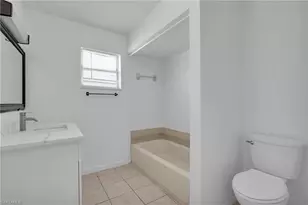 421/423 SE 24th Ave, Cape Coral, FL 33990 - Photo 9