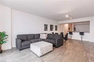 3000 Oasis Grand Blvd, Fort Myers, FL 33916 - Photo 27