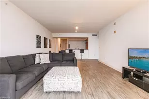 3000 Oasis Grand Blvd, Fort Myers, FL 33916 - Photo 7