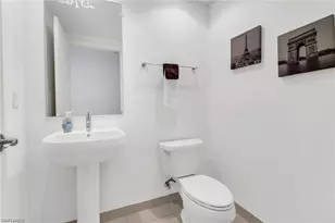 3000 Oasis Grand Blvd, Fort Myers, FL 33916 - Photo 23