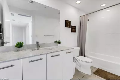 3000 Oasis Grand Blvd #2004, Fort Myers, FL 33916 - Photo 21