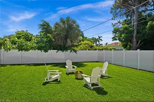 738 95th Ave N, Naples, FL 34108 - Photo 25