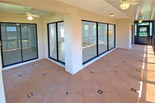 718 Reef Point Cir, Naples, FL 34108 - Photo 17