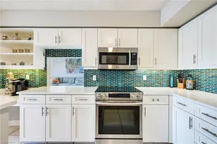 4530 Gulf Shore Blvd N, Naples, FL 34103 - Photo 9