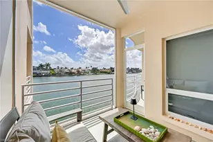 4530 Gulf Shore Blvd N, Naples, FL 34103 - Photo 15