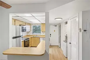 499 Forest Lakes Blvd, Naples, FL 34105 - Photo 7