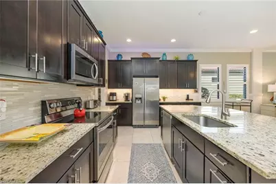 1287 Manado Dr, Naples, FL 34113 - Photo 9