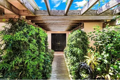 330 Bald Eagle Dr #2, Naples, FL 34105 - Photo 3