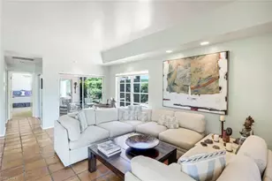 330 Bald Eagle Dr, Naples, FL 34105 - Photo 5