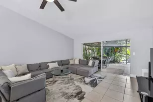 6441 Royal Woods Dr, Fort Myers, FL 33908 - Photo 9